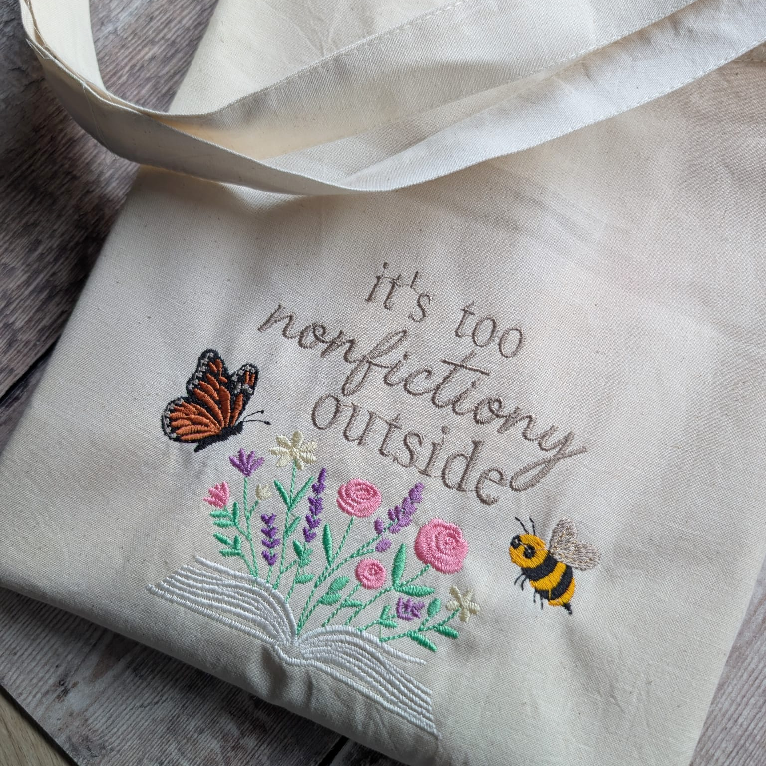 Embroidered Shopper - Book lovers